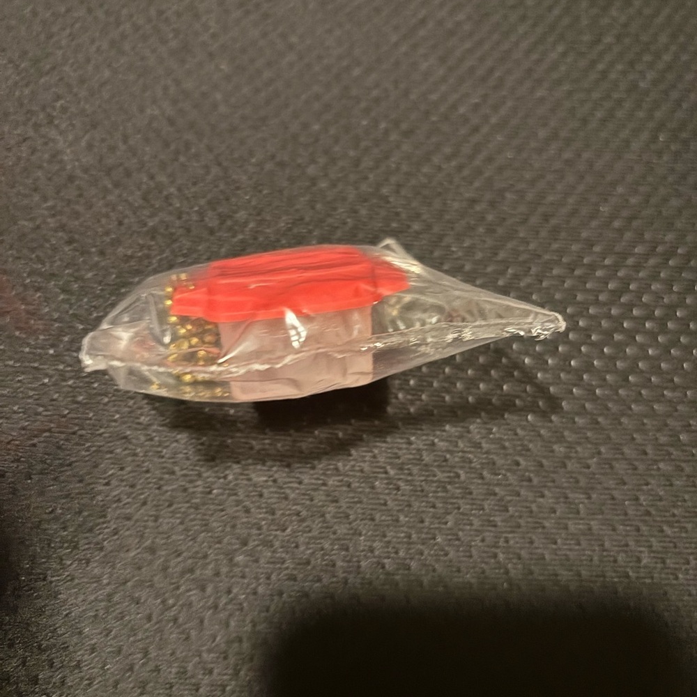 Mini Rubbermaid promo key chain